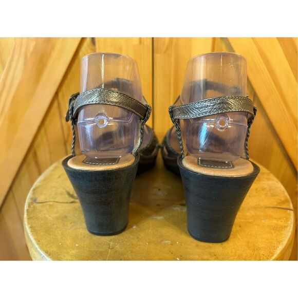 Clarks Bendable Sandals Braided T-Strap Open Toe Wedge Gladiator 8.5 Leather Bro - Picture 4 of 8